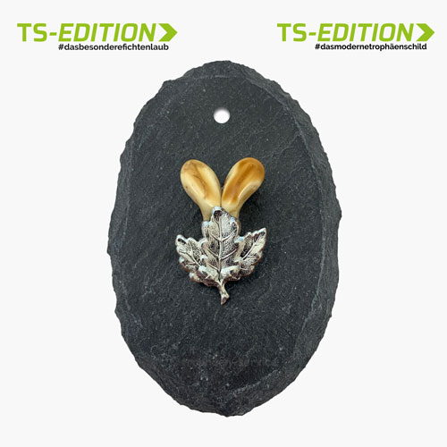 Aufsetzvariante TS-3: Trophäenschiefer oval und Eichenlaub versilbert